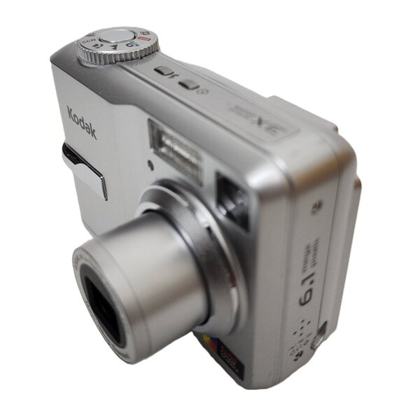 Kodak Digital Camera EasyShare C633 6.1MP Shown Tested/Cracked Screen - Picture 5 of 9